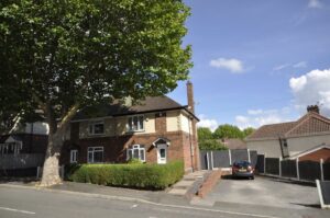 Holly Road, Dudley